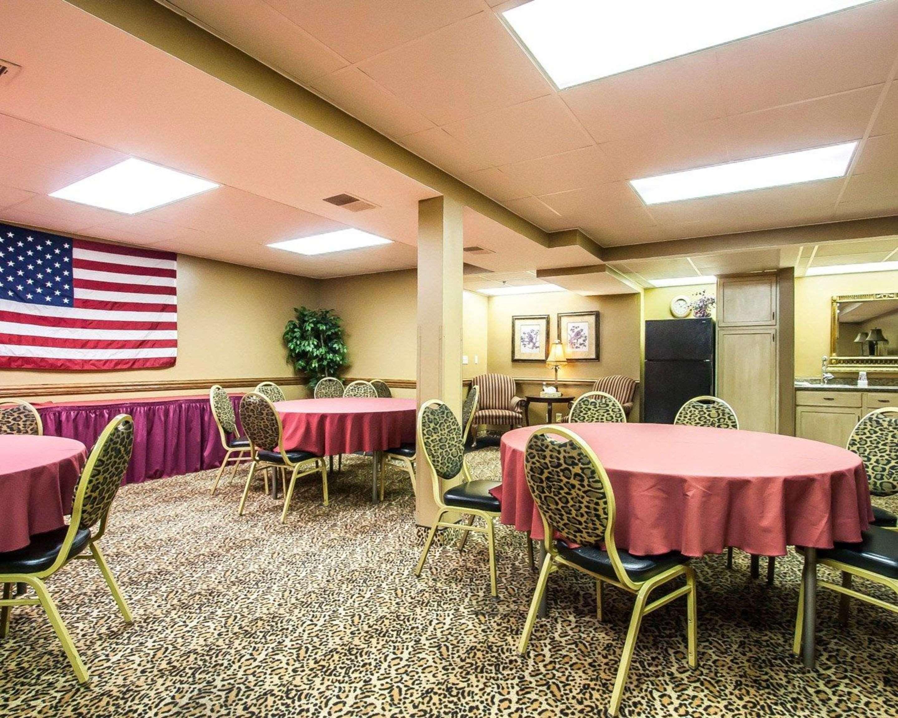 Clarion Hotel Branson Esterno foto