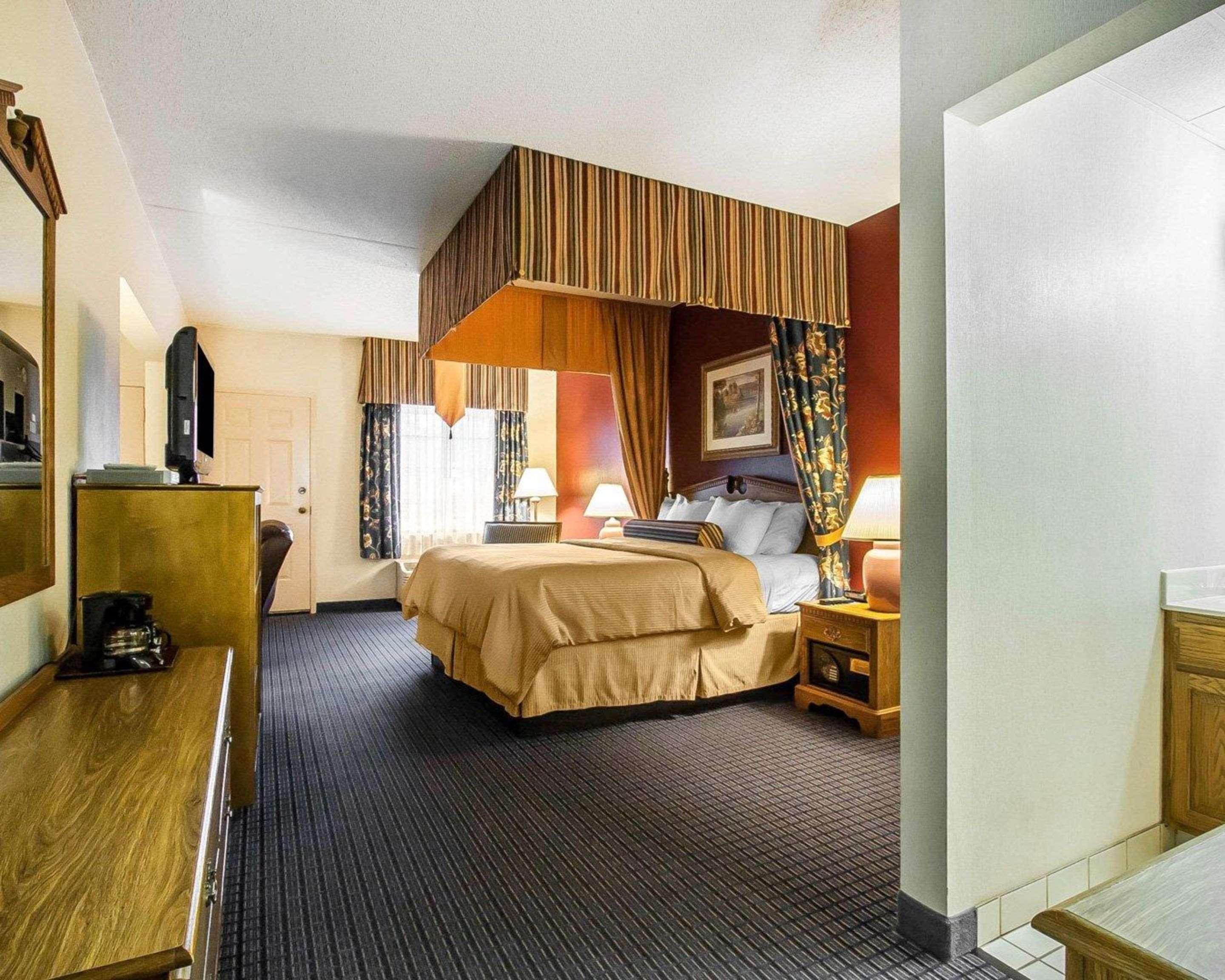 Clarion Hotel Branson Esterno foto